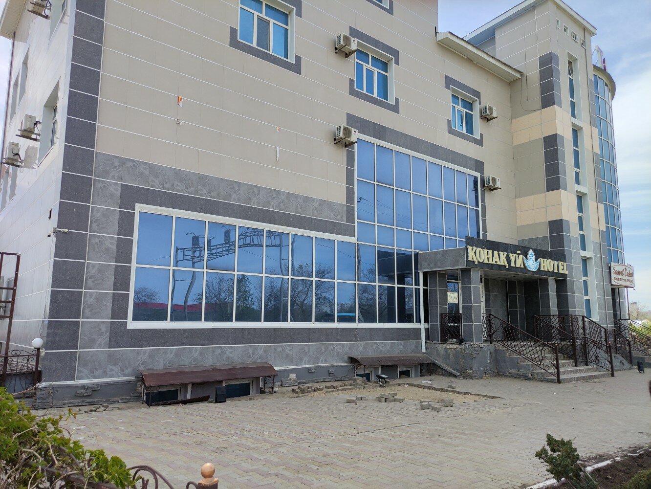 Фото Tanzharyk Hotel