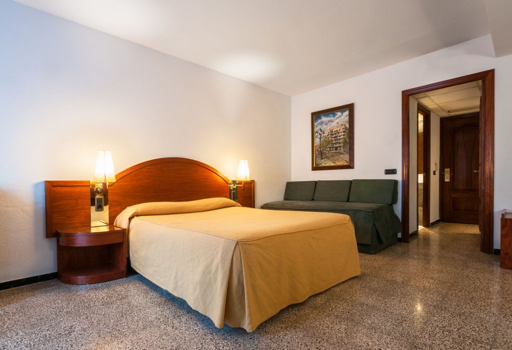 Фото Hotel Gaudi