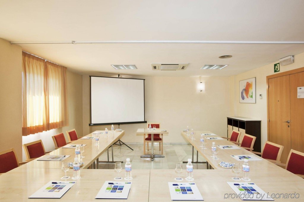 Фото Holiday Inn Express Madrid Rivas by IHG