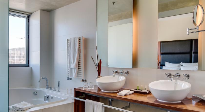 Фото Barcelona Airport Hotel