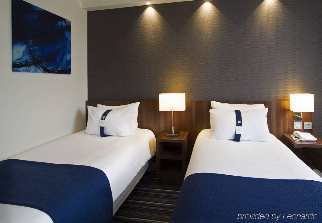 Фото Holiday Inn Express Lille Centre, an Ihg Hotel