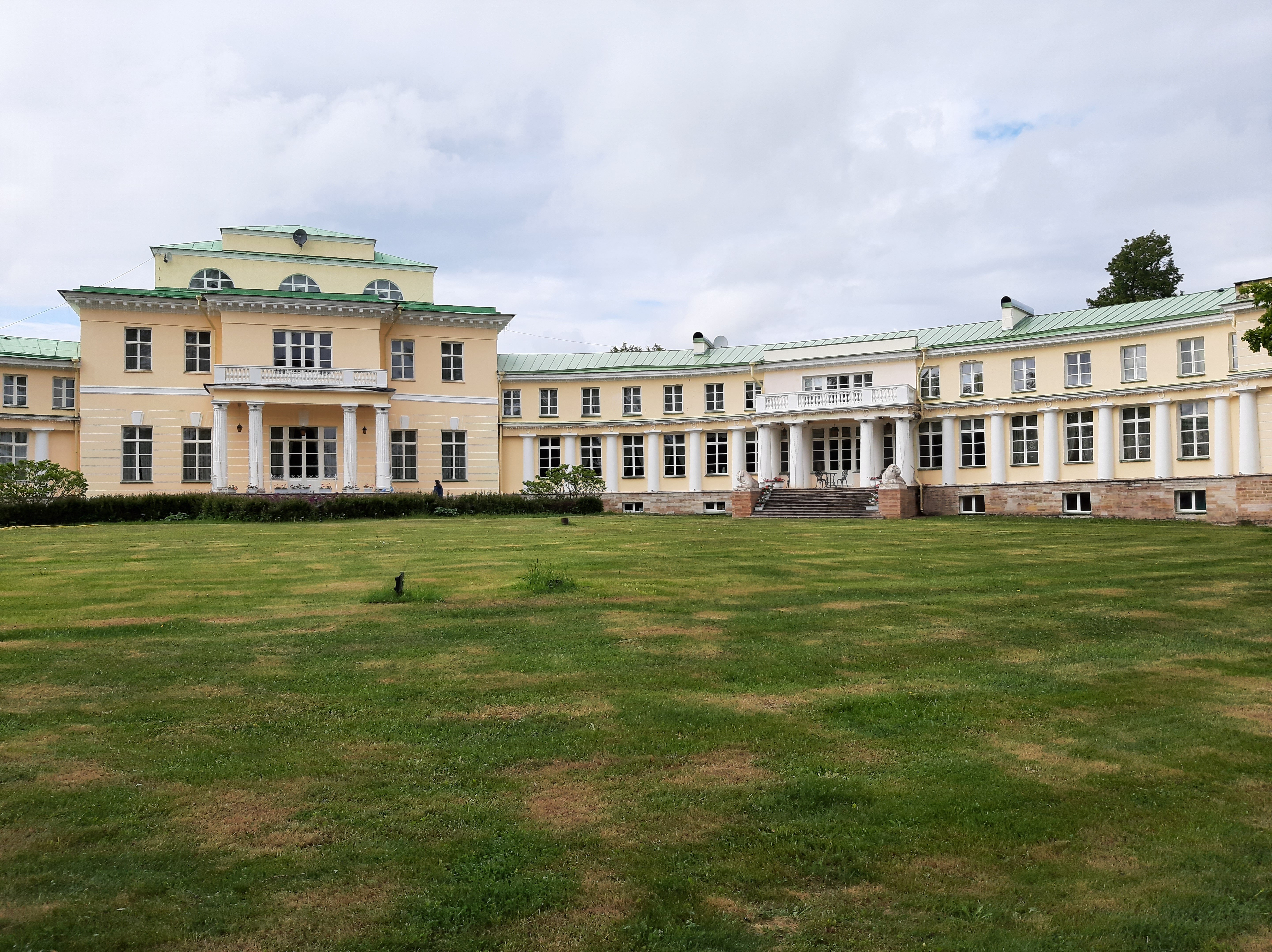 Фото отеля 1