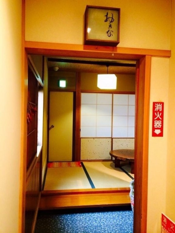 Фото Yasuragi Guest House & Bar