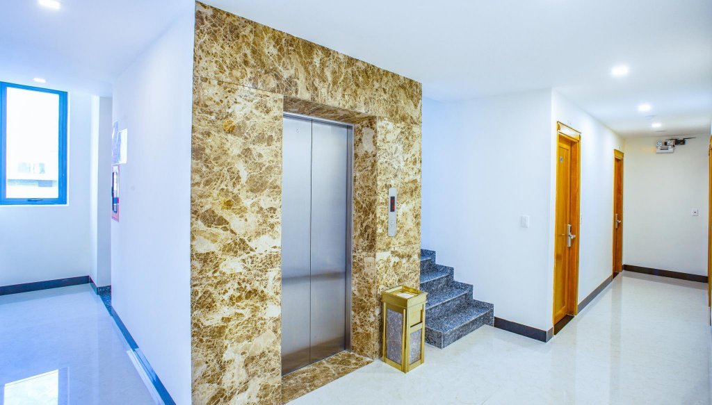 Фото Zalosea Hotel