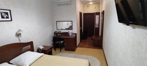 Lotos (Pionerskiy Avenue, 42Ак1) ، فندق