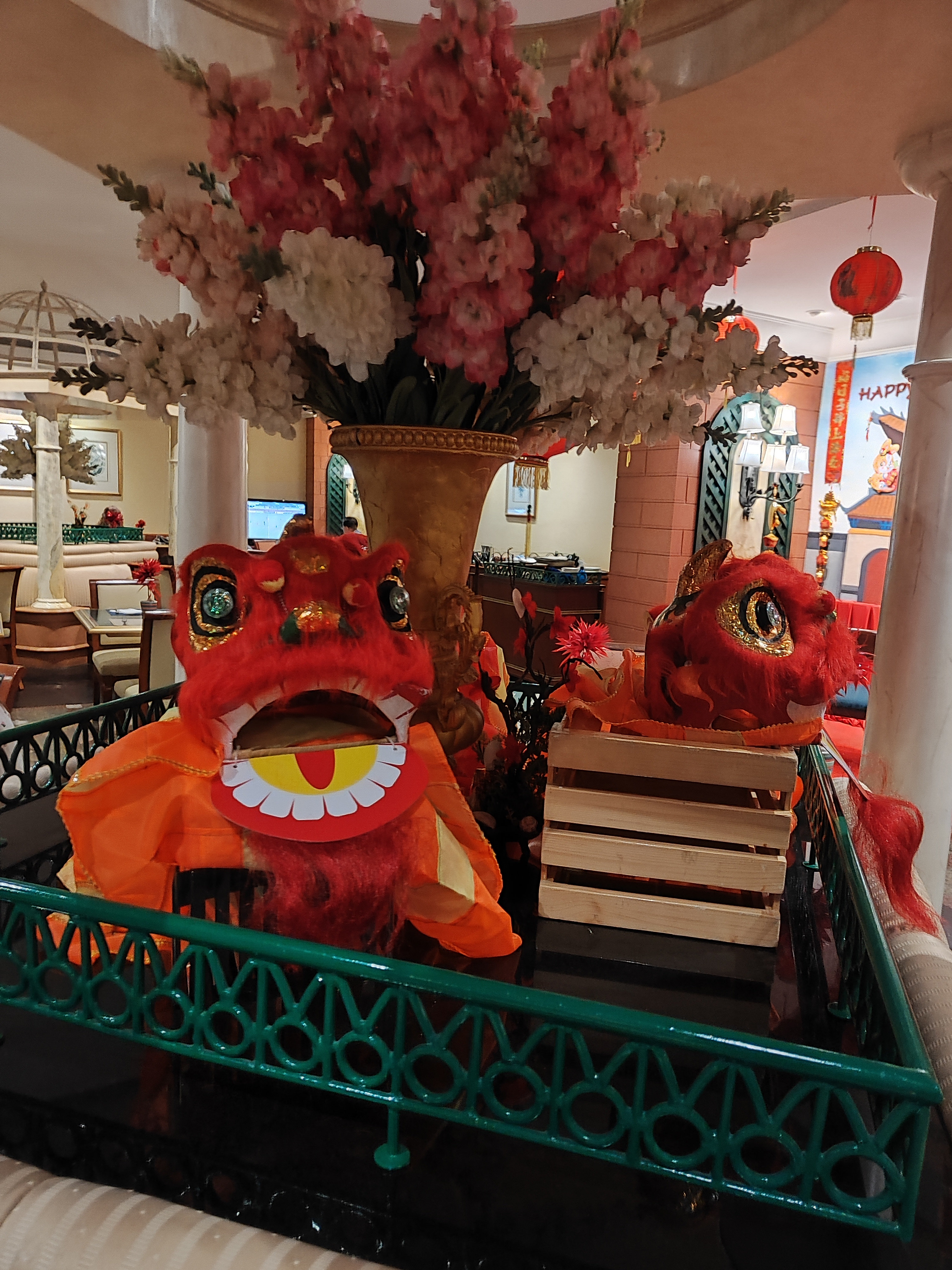 Фото Golden Tulip Sovereign Hotel