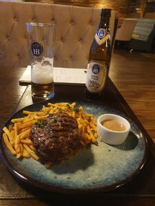 Ресторан SledKitchen (selo Priiskovoye, Tsentralnaya ulitsa, 1), restaurante