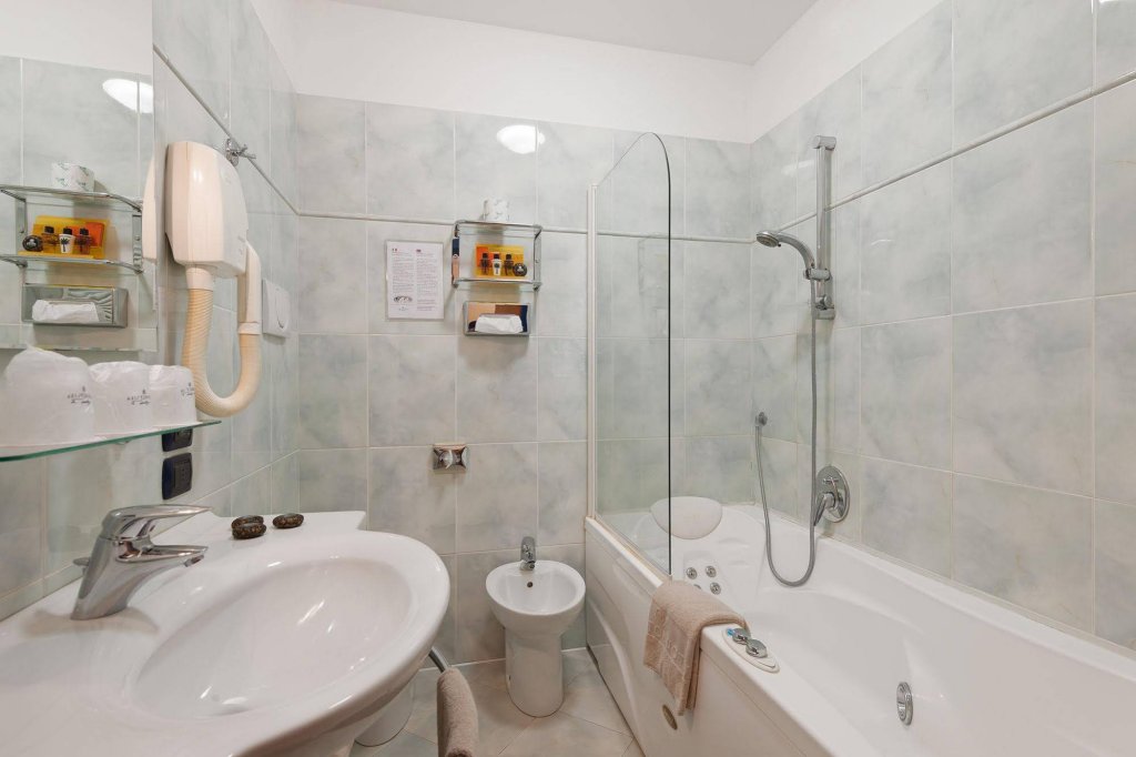 Фото Hotel Ariston