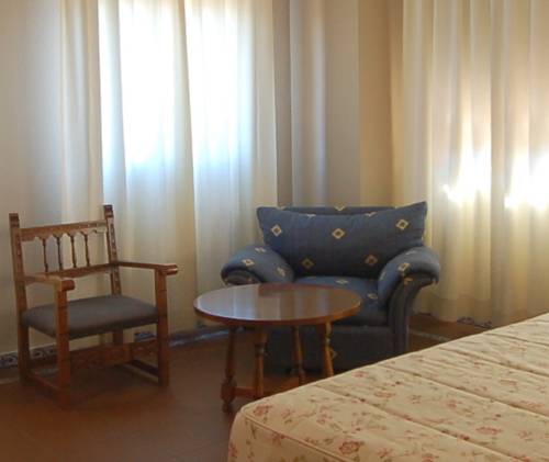 Фото Hotel Zentral Mayoral
