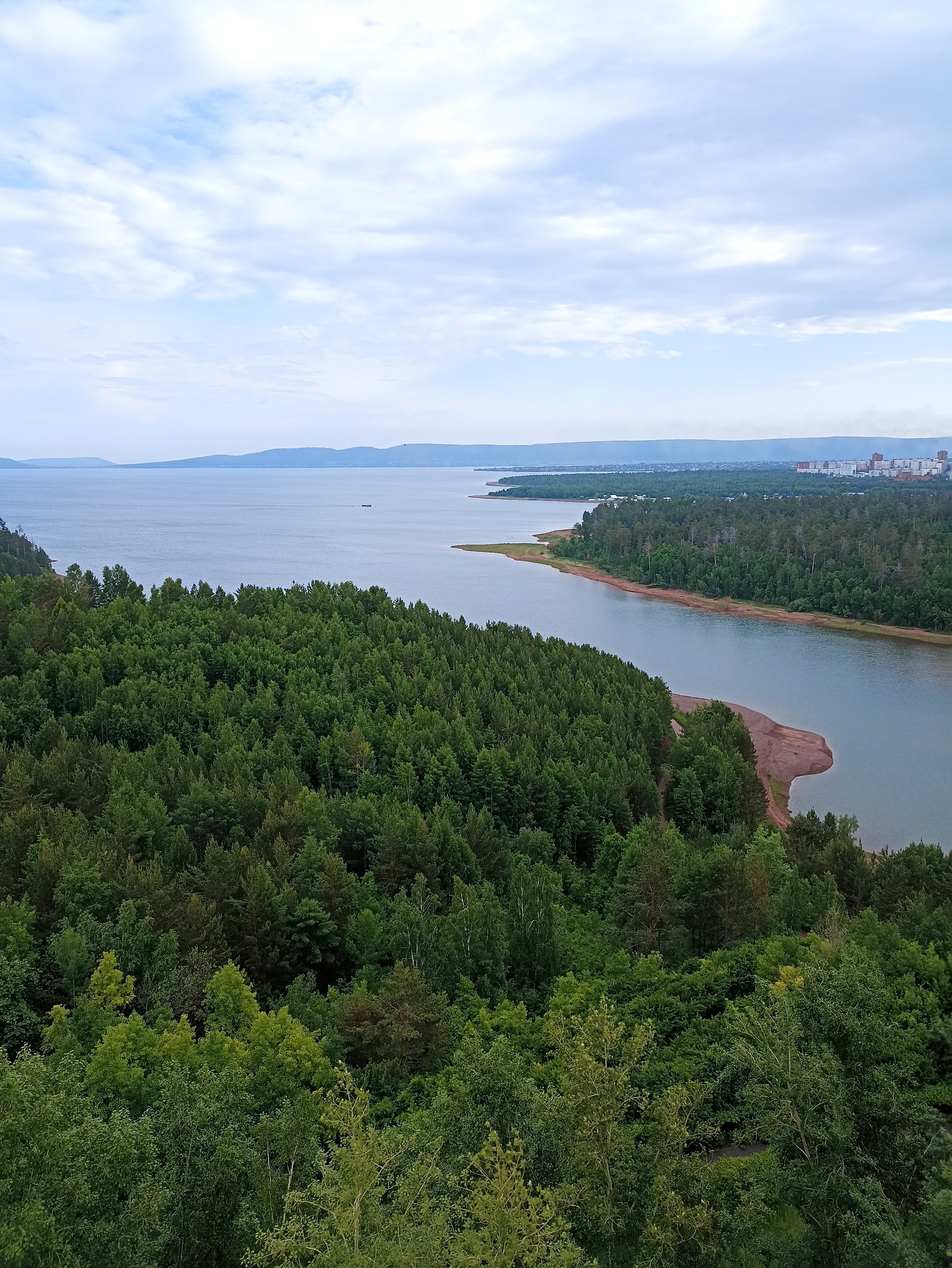 Фото Солнечный