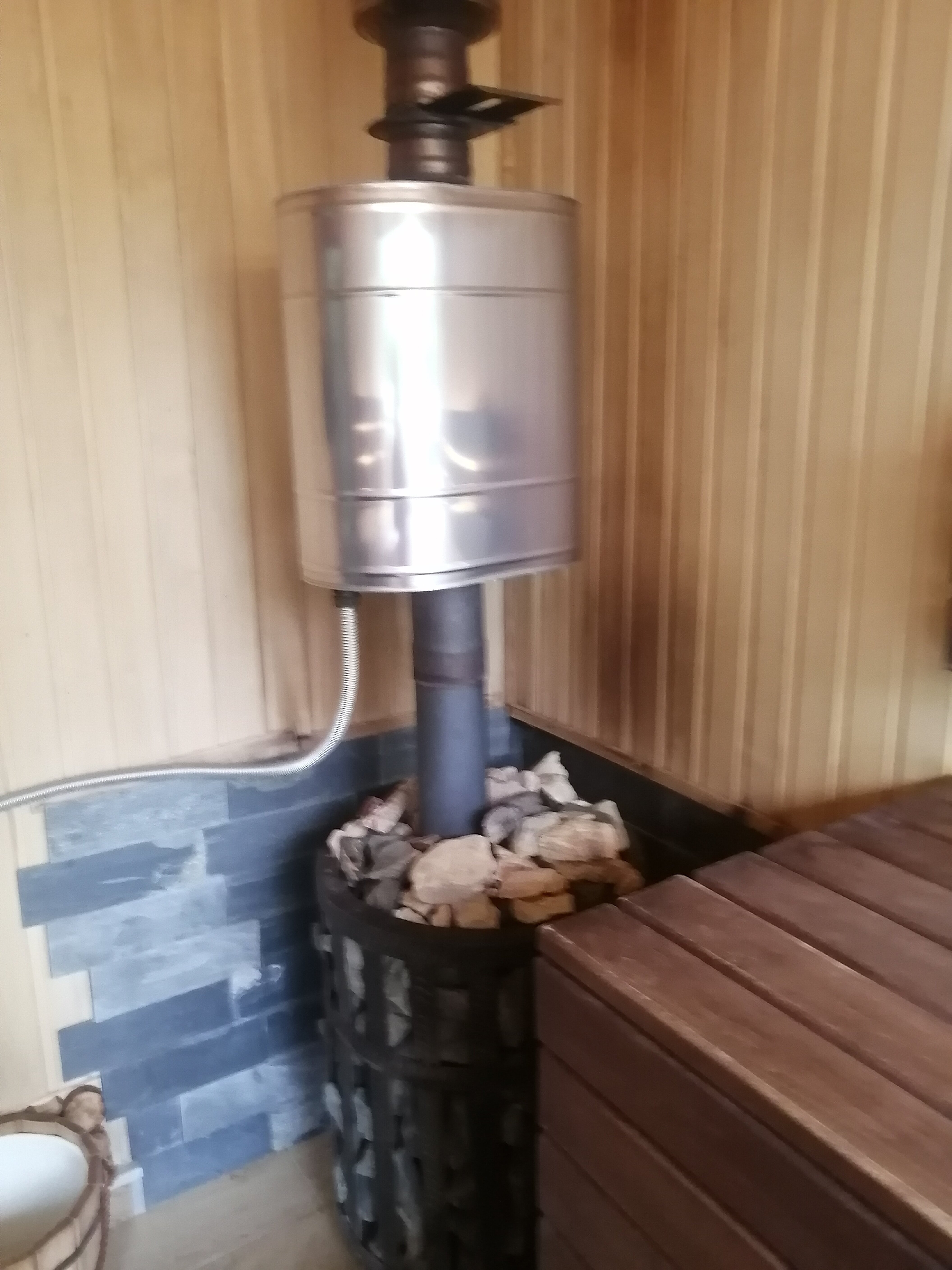 Фото Шалаш у озера