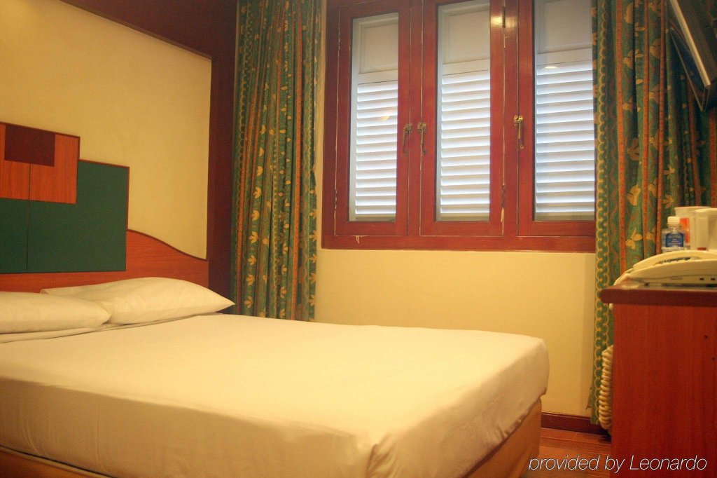 Фото Venue Hotel The Lily