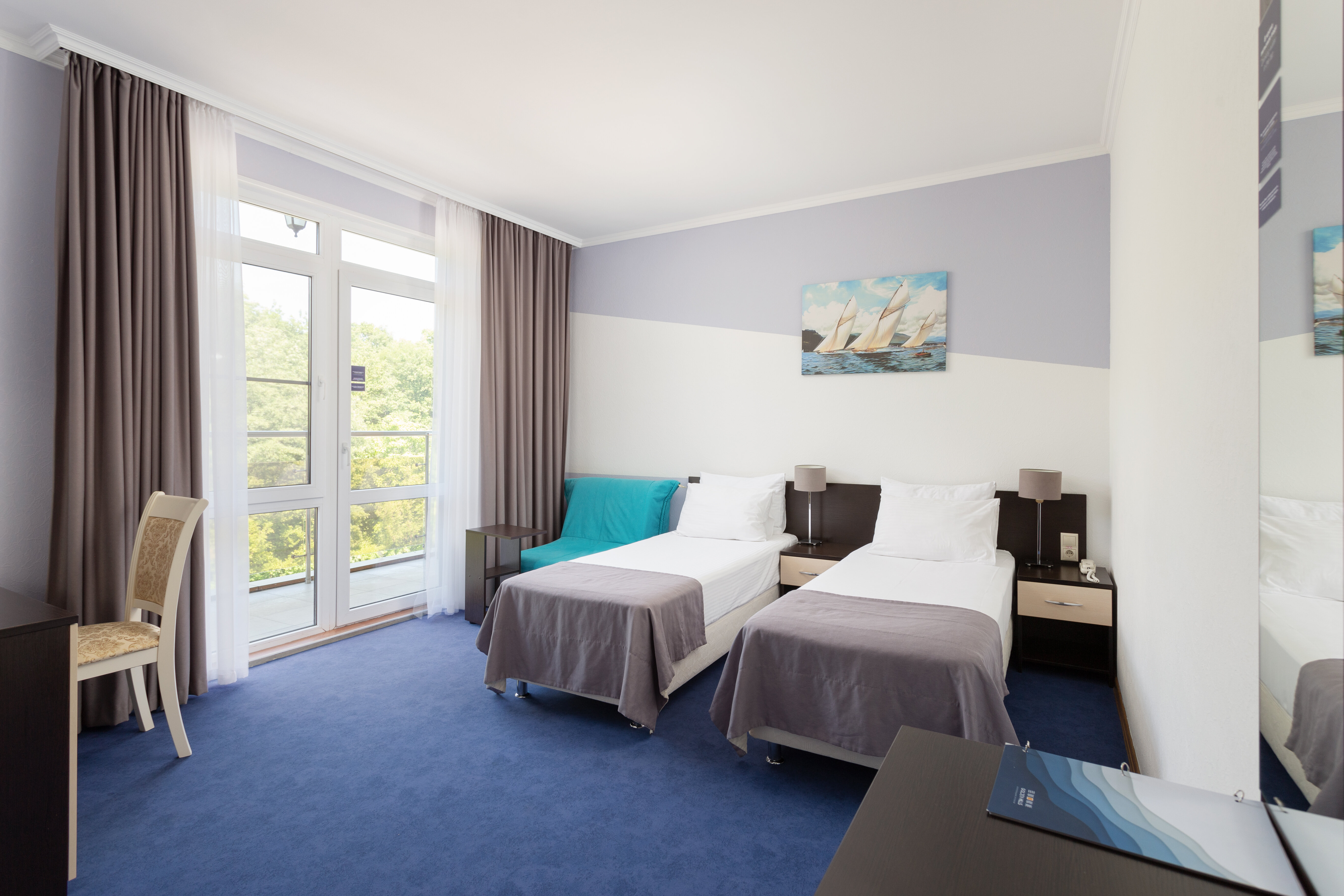 Фото Golden Hills