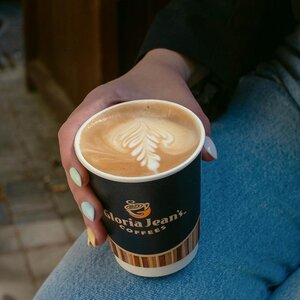 Coffee shop Gloria Jeans Coffee, Abu Dhabi, photo