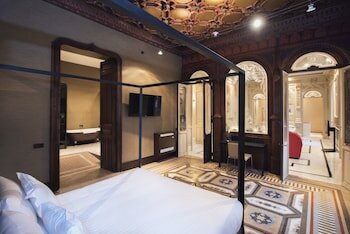 Фото Palacio Salvetti Suites