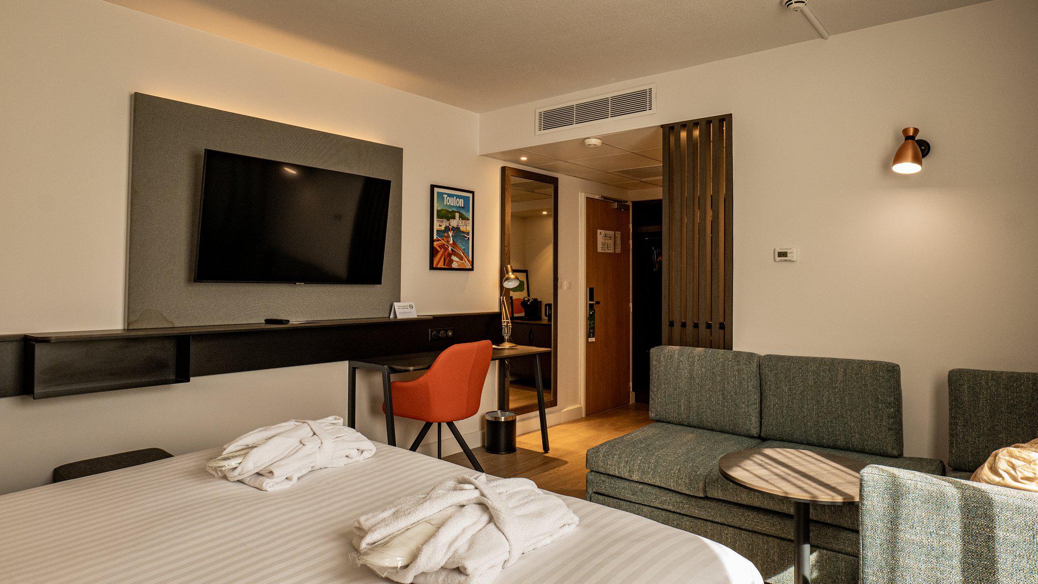 Фото Holiday Inn Toulon City Centre