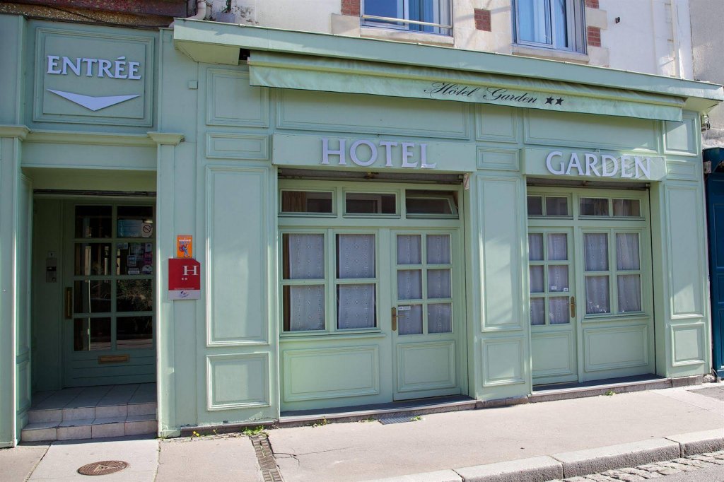 Фото Garden Hotel