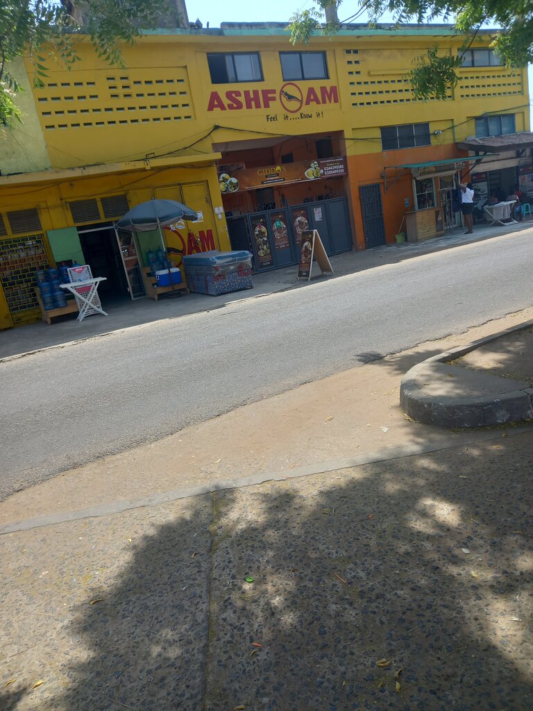 Cafe Giddo's Kitchen, Accra, photo