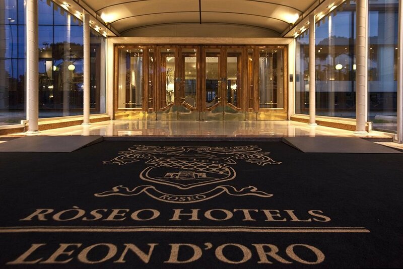 Гостиница Hotel Leon D'Oro в Вероне