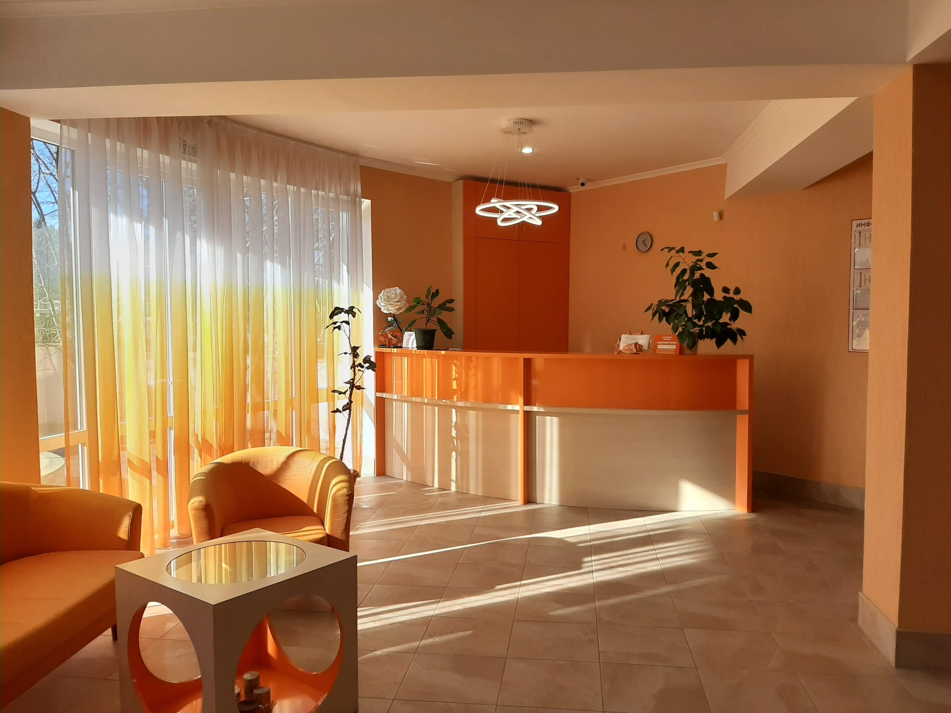 Фото отеля 2