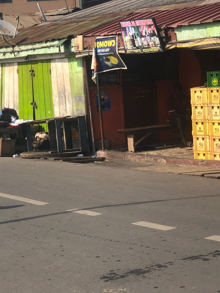 Mineral water springs Yehowa Da Enterprise, Accra, photo