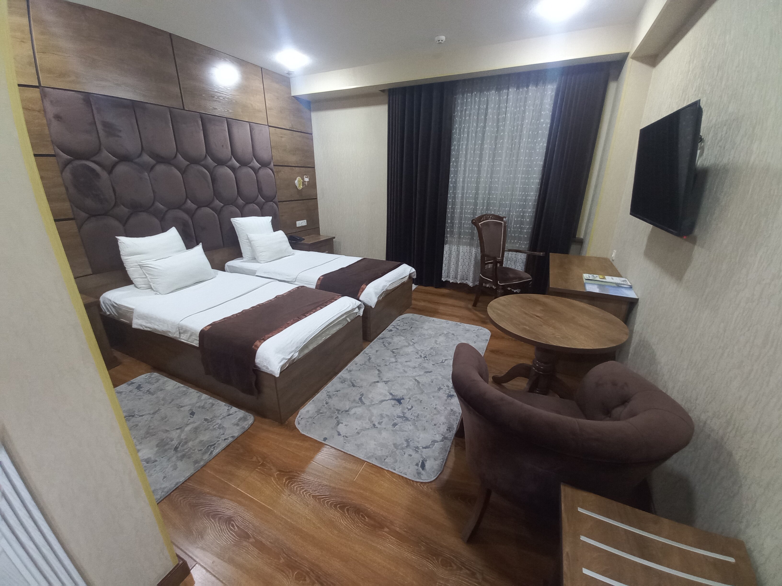 Фото Oydin Plaza