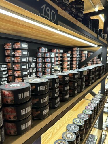 Jet Tankstelle Vape Photo: Smaug Store, vape shop, Kogalym, ulitsa  Stroiteley, 4 — Yandex Maps