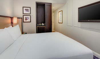 Фото Hilton London Euston