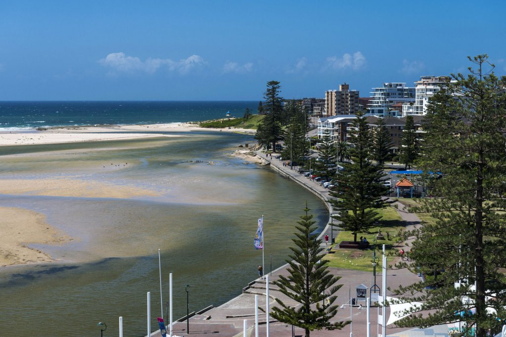 Фото Oaks Waterfront Resort