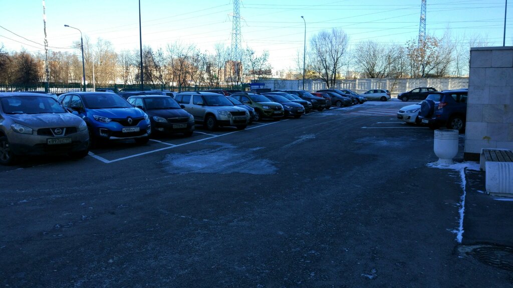 Aparcamiento de coches Parkovka Diagnosticheskogo tsentra bolnitsy № 15, , foto