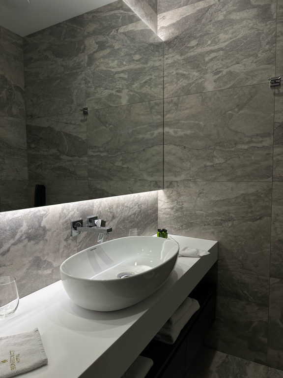 Фото Бенедикт