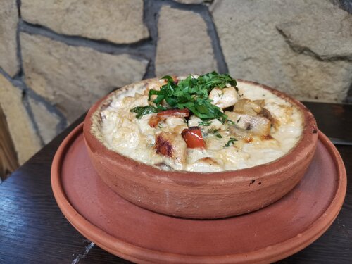 Қолдары аяқтары түкті киска