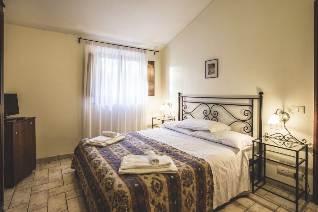 Фото Country Resort Al Poggio dei Papi