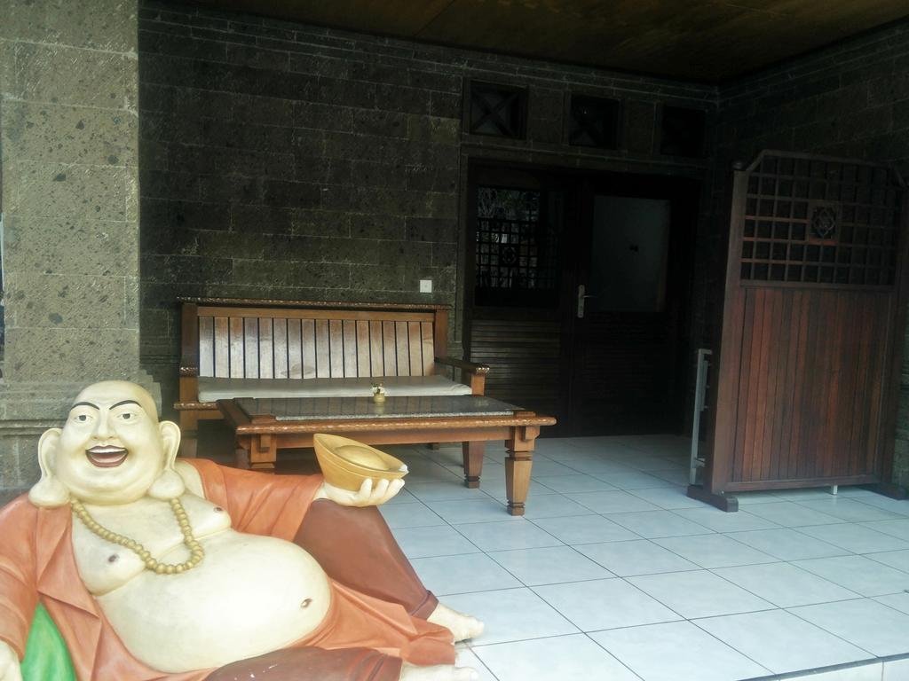 Фото Puri Rai Hotel