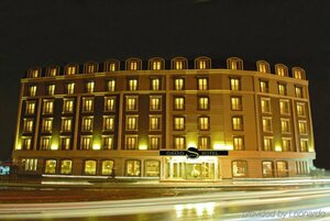 Grand S Hotel (İstanbul, Esenler, Yavuz Selim Mah., Yavuz Selim Cad., 20), hotel