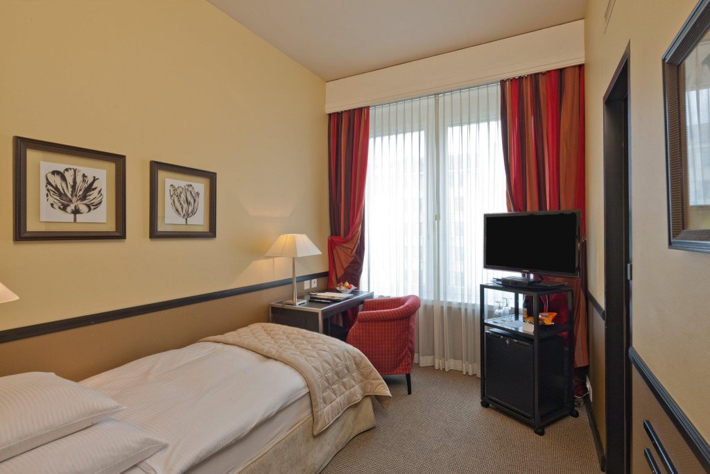 Фото Opera Hotel Zurich