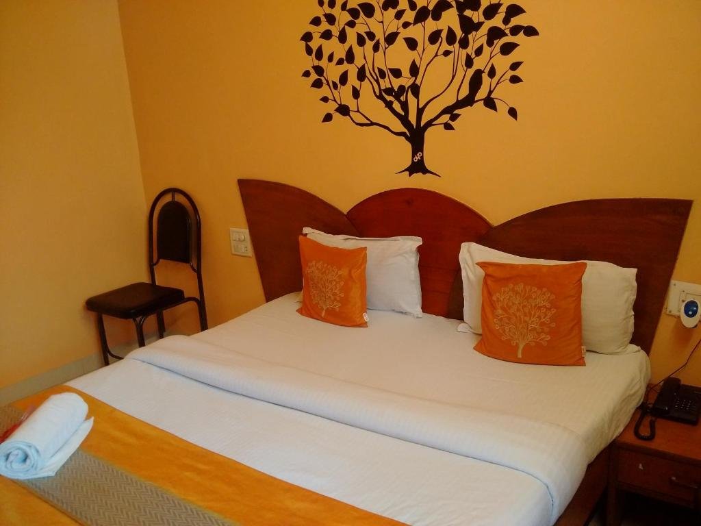 Фото Hotel Suraj Lodge