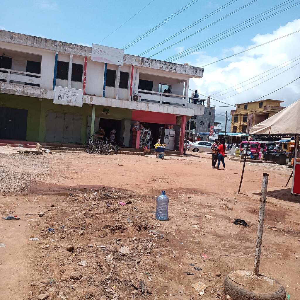 Bus station Darkuman Circle Station, Accra, photo
