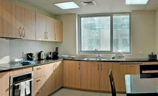 Фото Marina Hotel Apartments