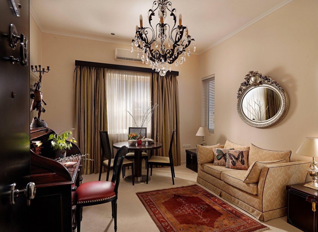 Фото Best Western Plus Embassy Hotel