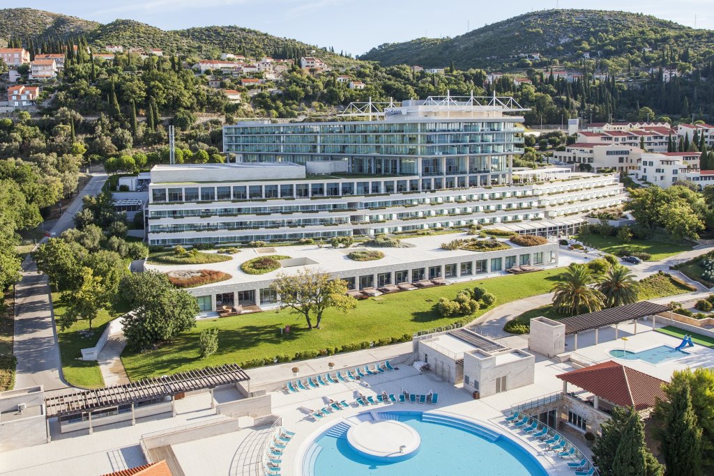 Фото отеля 1