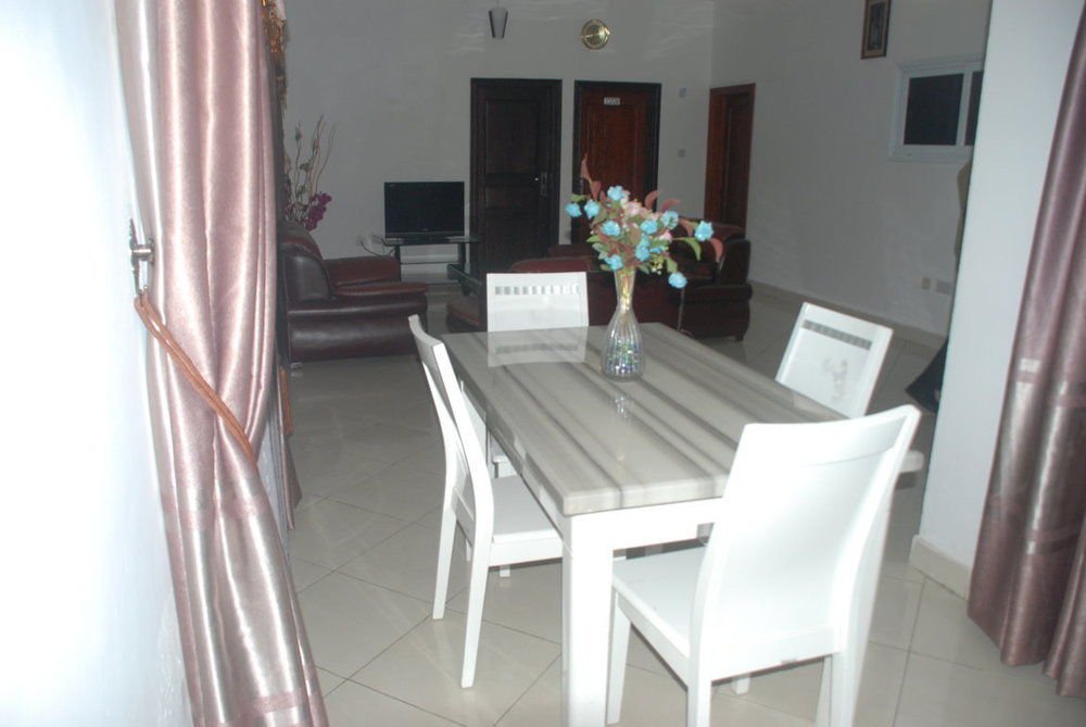 Фото MJ Grand Hotel