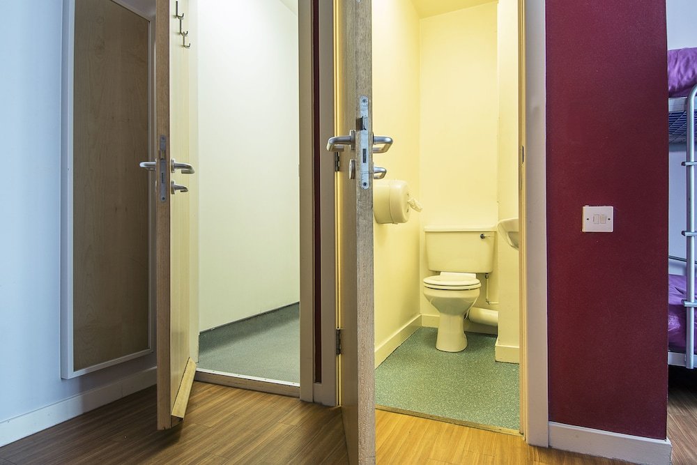 Фото a&o Edinburgh City