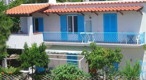 Внешний вид отеля Villa Loreta в Форио, фото 1