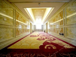 Гостиница New World Hotel