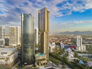 Гостиница DoubleTree by Hilton Shah Alam i-City в Шах-Аламе