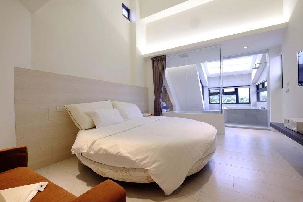 Фото Take Sunny Manor