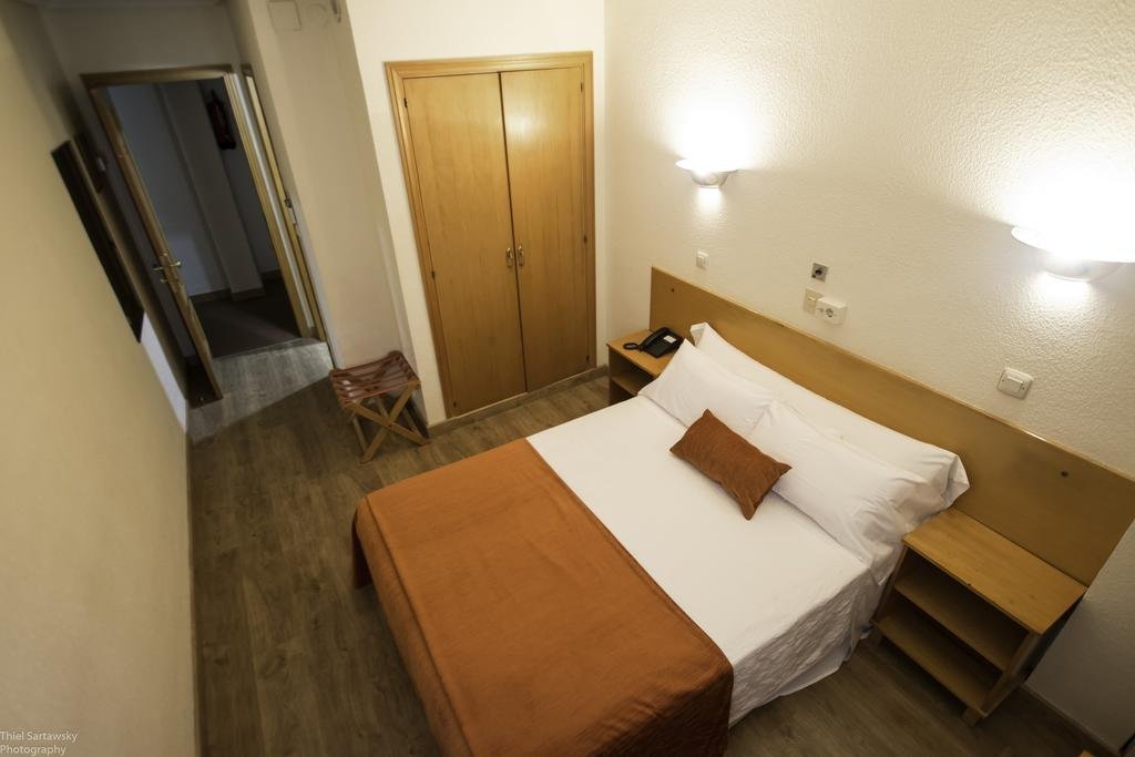 Фото Hotel Colon 27