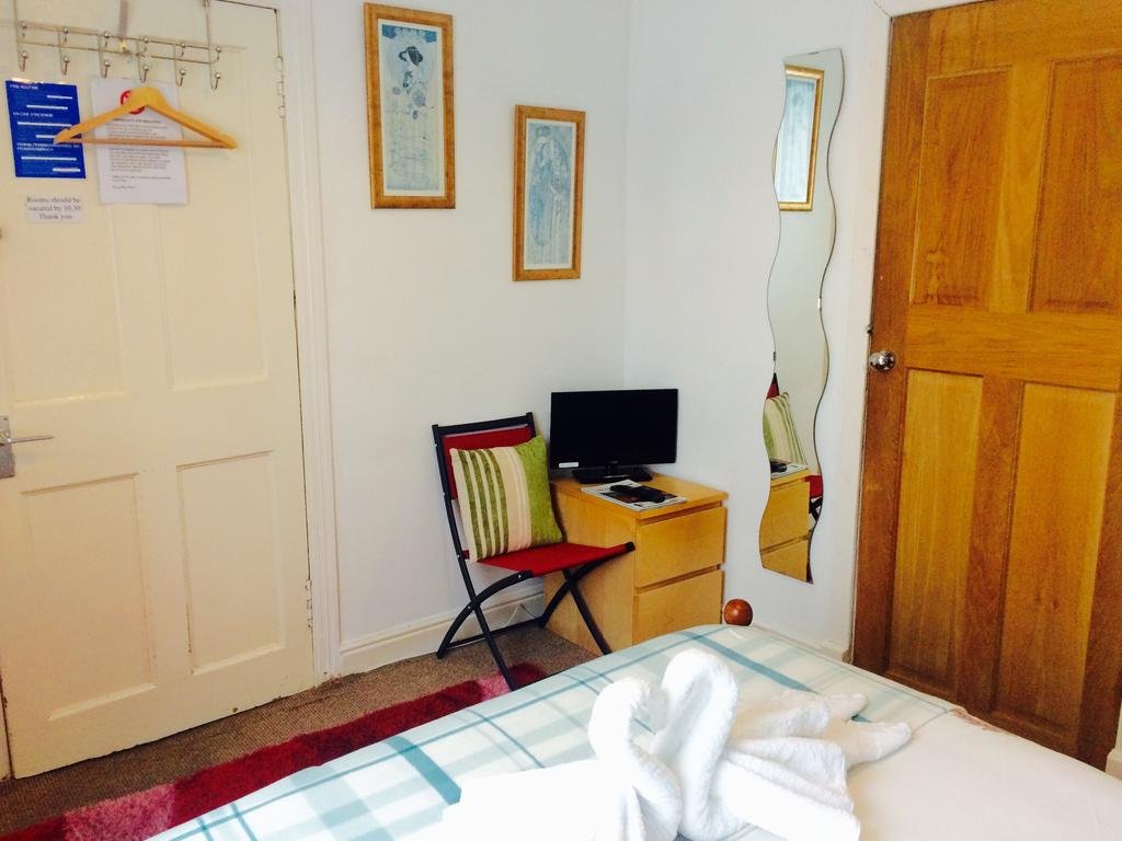 Фото Rowantreebank Bed and Breakfast