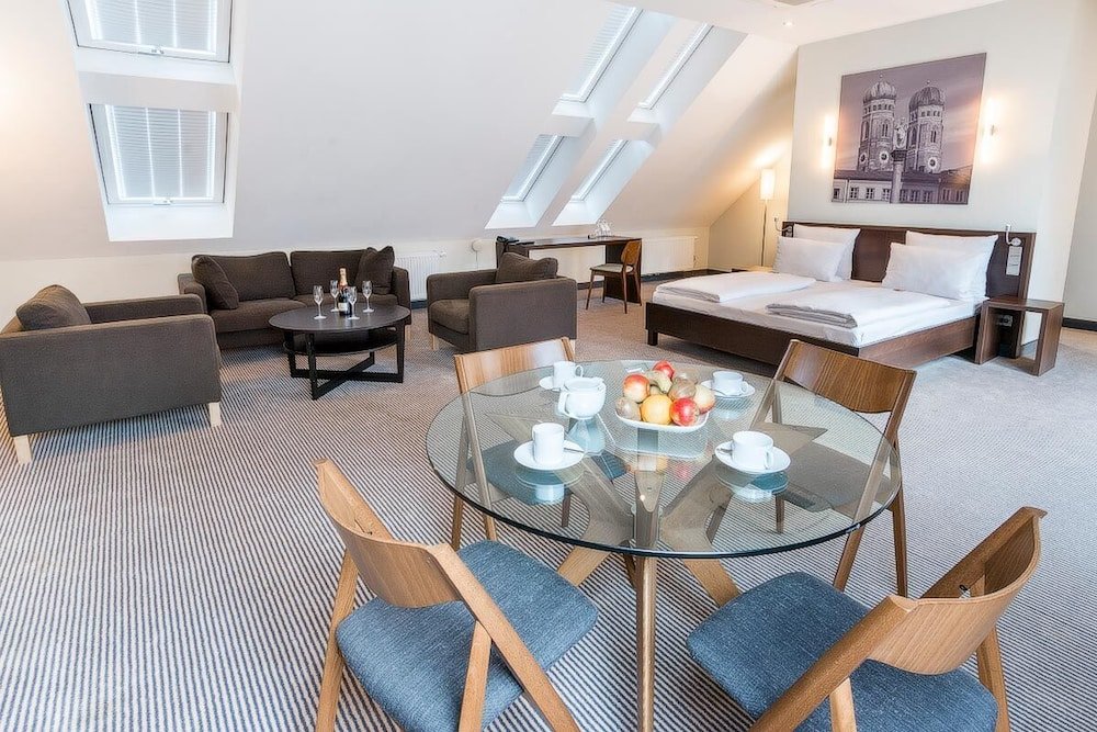 Фото Augusten Hotel München